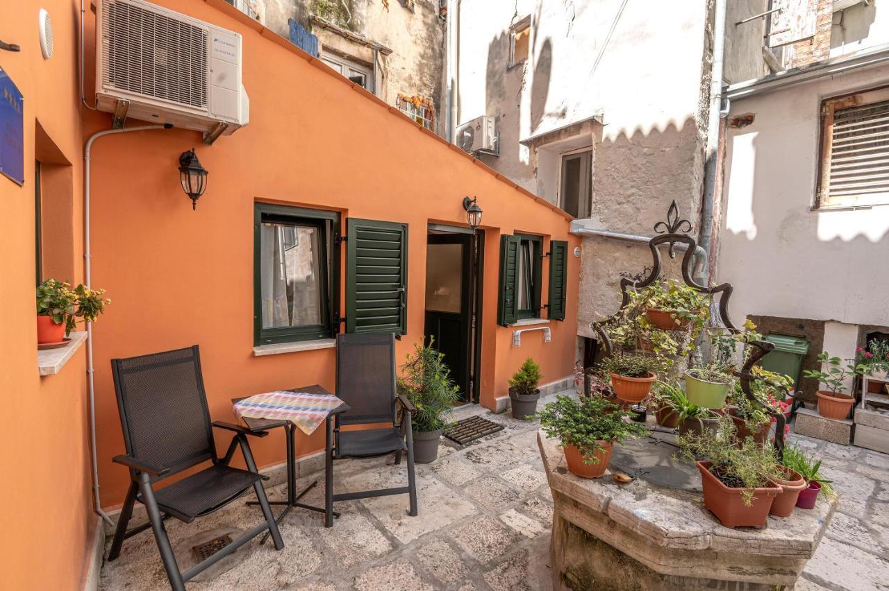 Studio App Dea In The Center Rovinj Kültér fotó