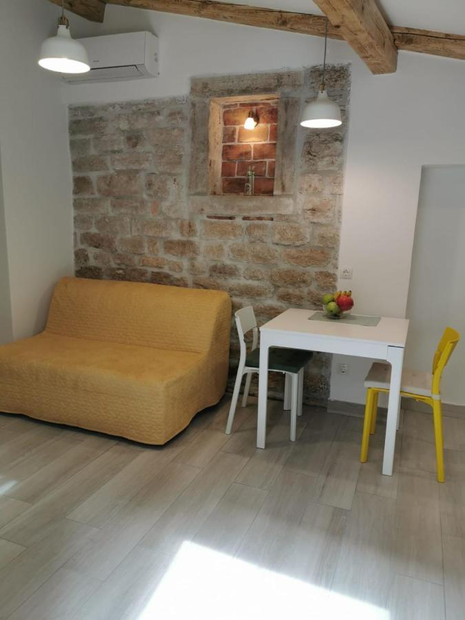Studio App Dea In The Center Rovinj Kültér fotó